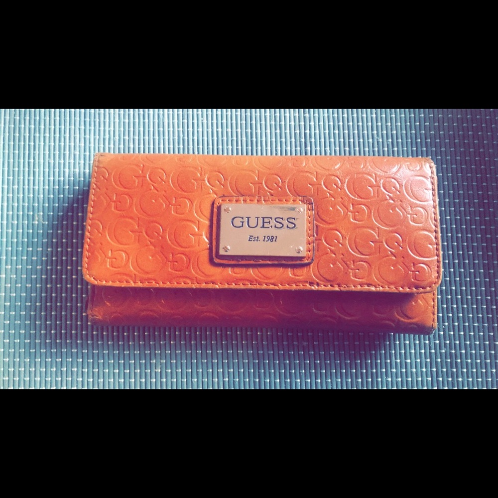 Guess wallet